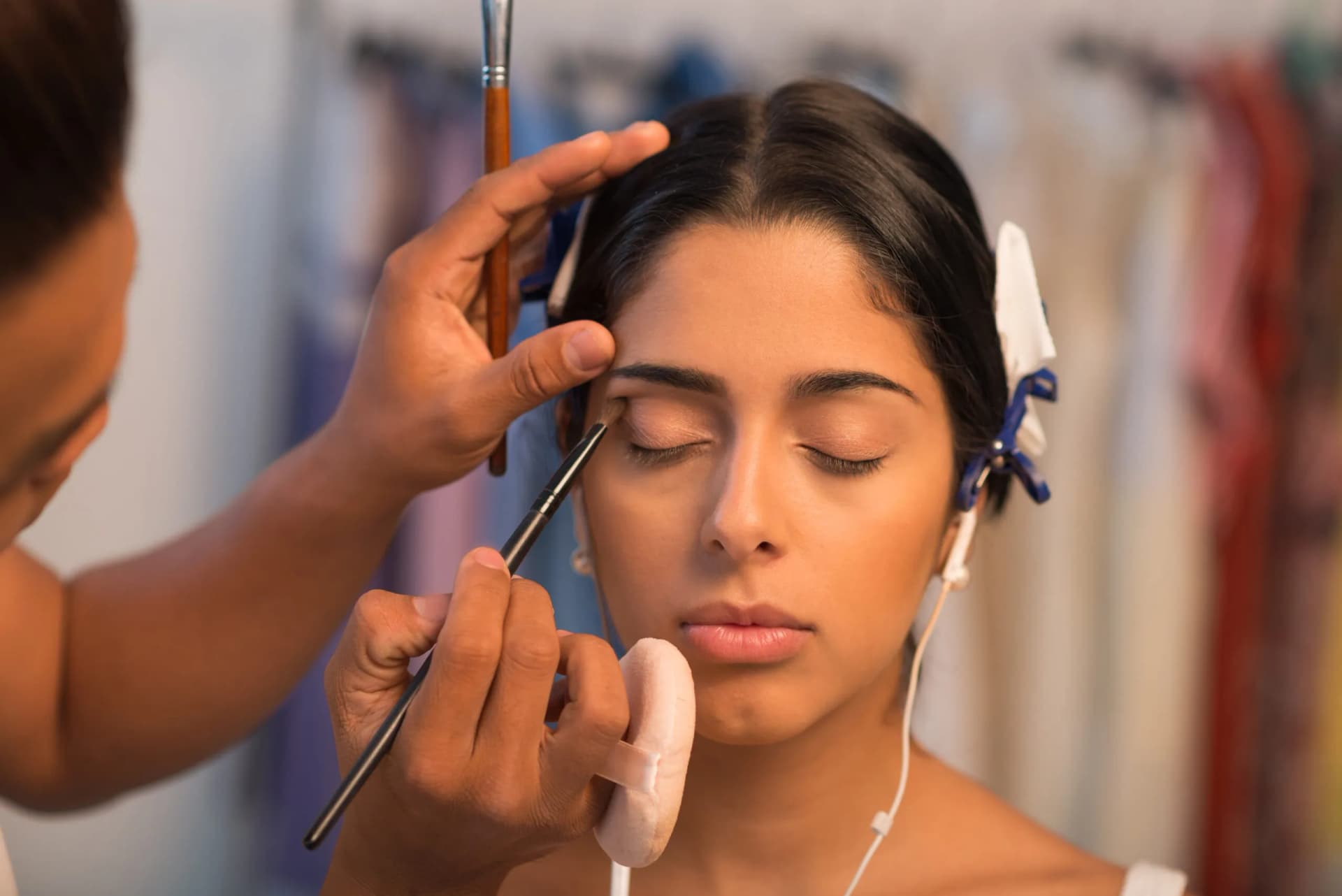 A Shift Towards Minimalist Makeup at Wedding